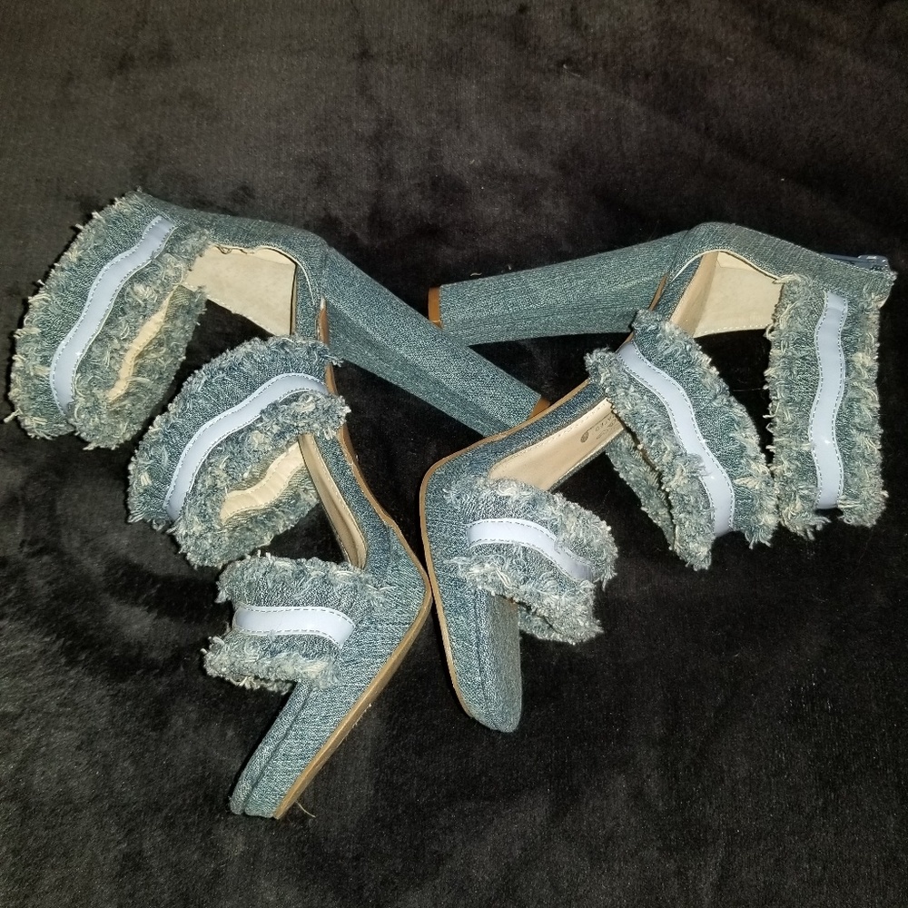 High heels - Picture 2 of 6